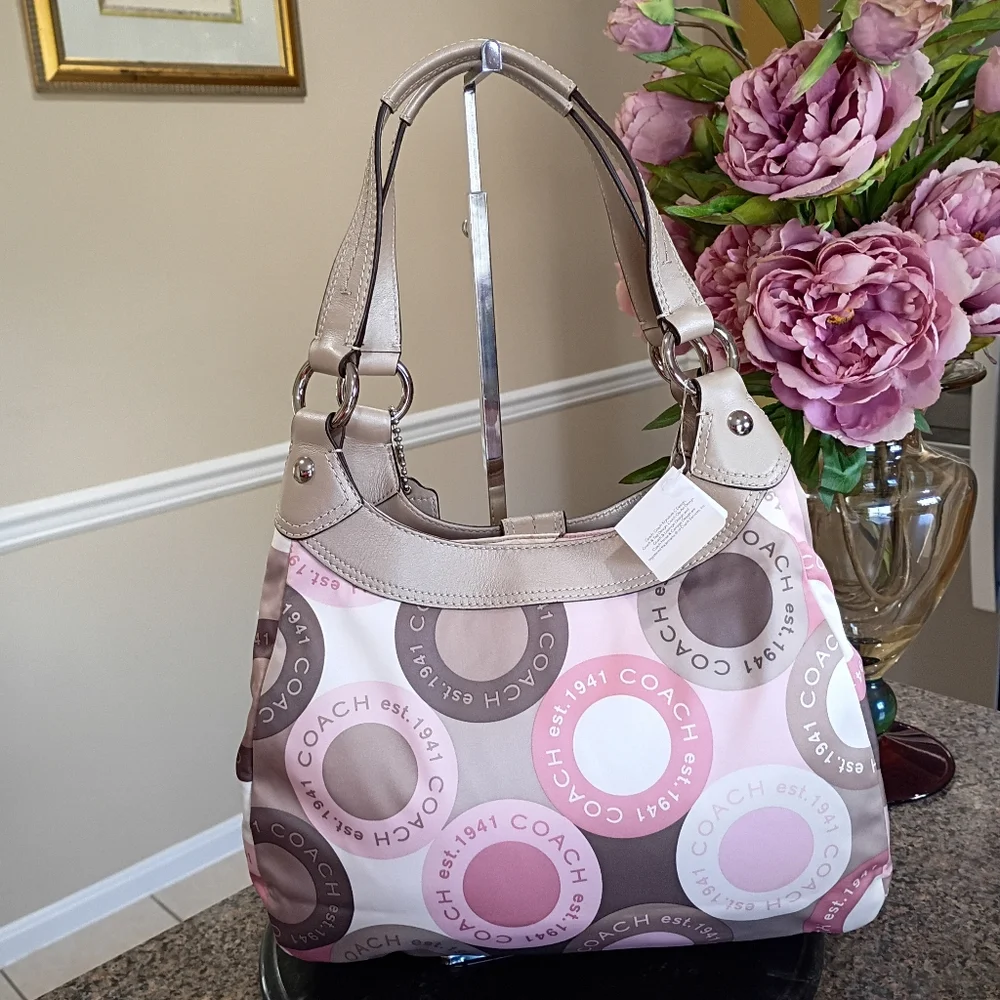 NWT Coach Soho Signature Scarf Print